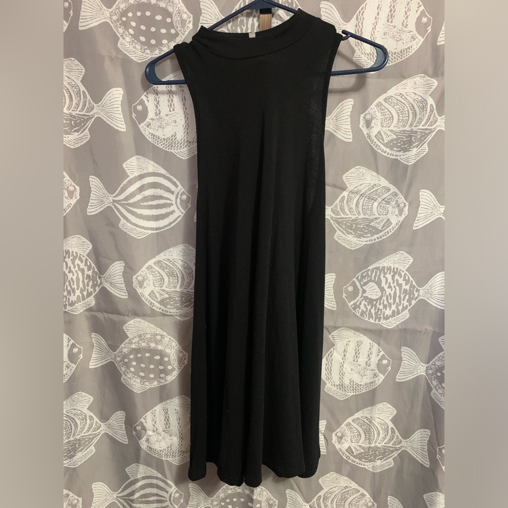 Black That’s It Halter Flowy Dress (Size Large)